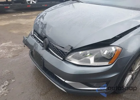 2017 Volkswagen Golf Alltrack z USA, uszkodzony, nr VIN 3VWH17AU0HM520750